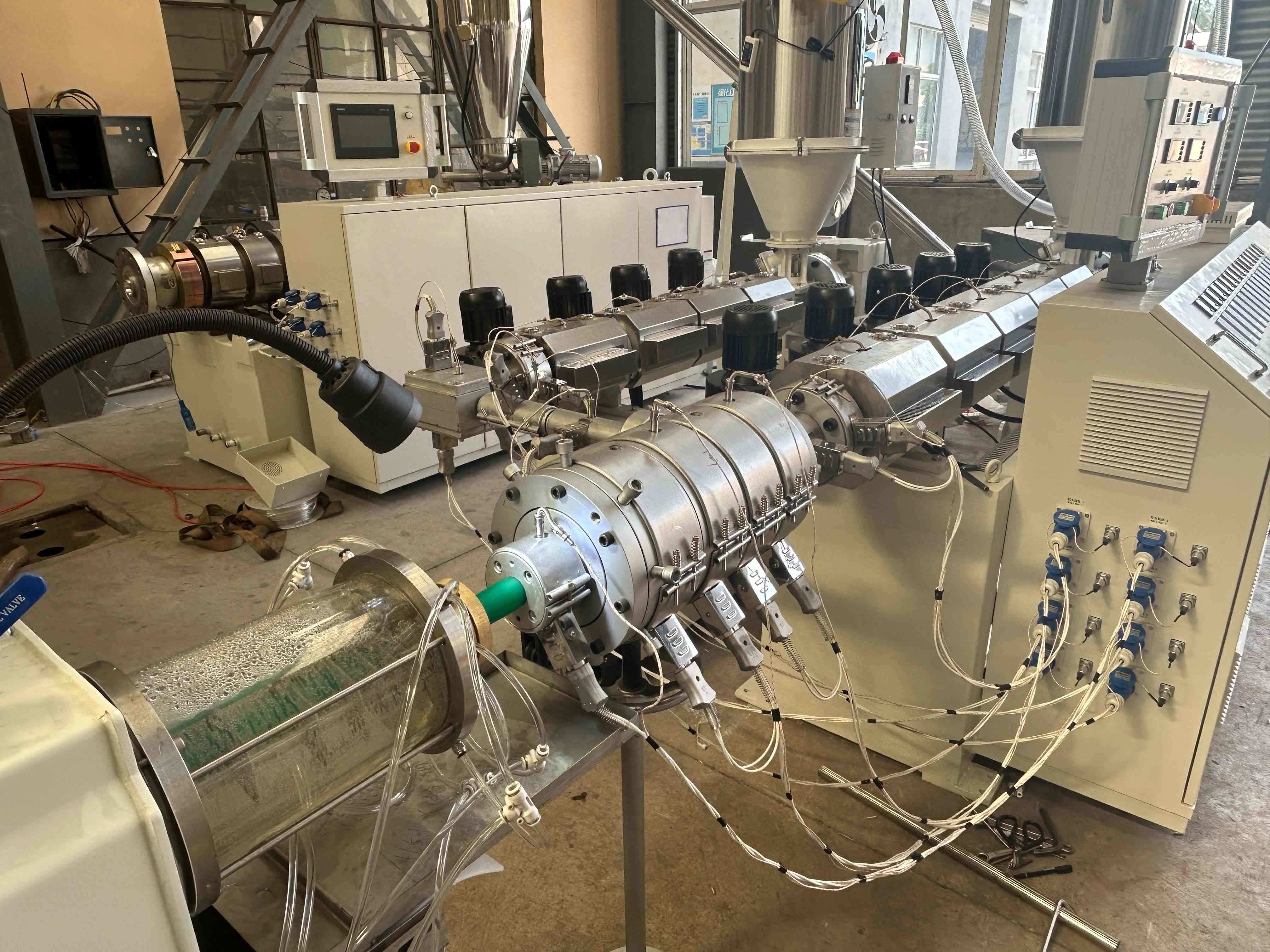 Plastic PPR Gas Supply Single Wall Corrugated Pipe/Cable/Tube Making Machine