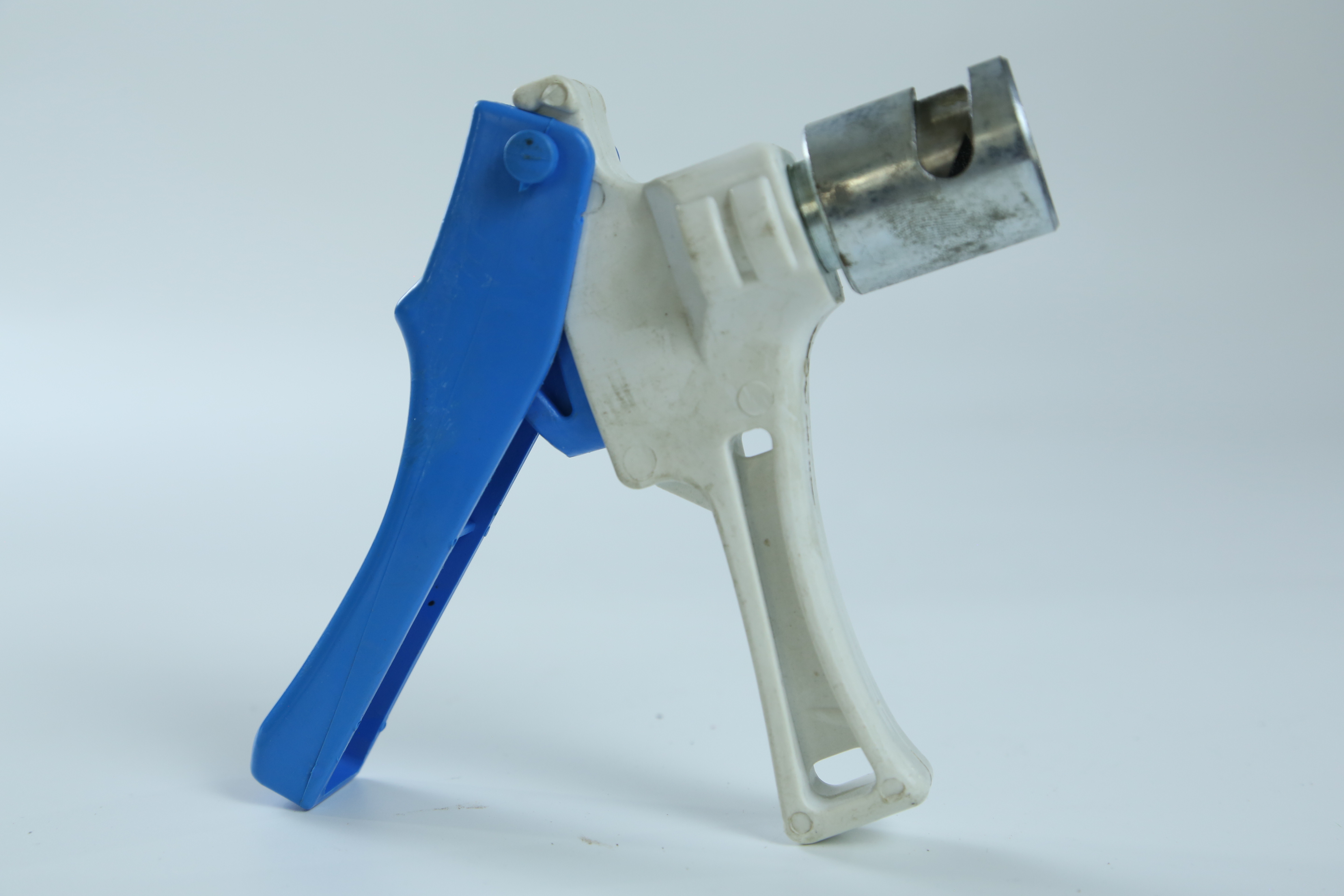 20mm Pipe Hole Puncher Tube Hole Punch For Water Saving Irrigation