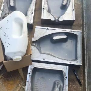 China Plastic Stacking Bucket Blowing Mold for Mineral Water Beverage And Wine Bottle wholesale