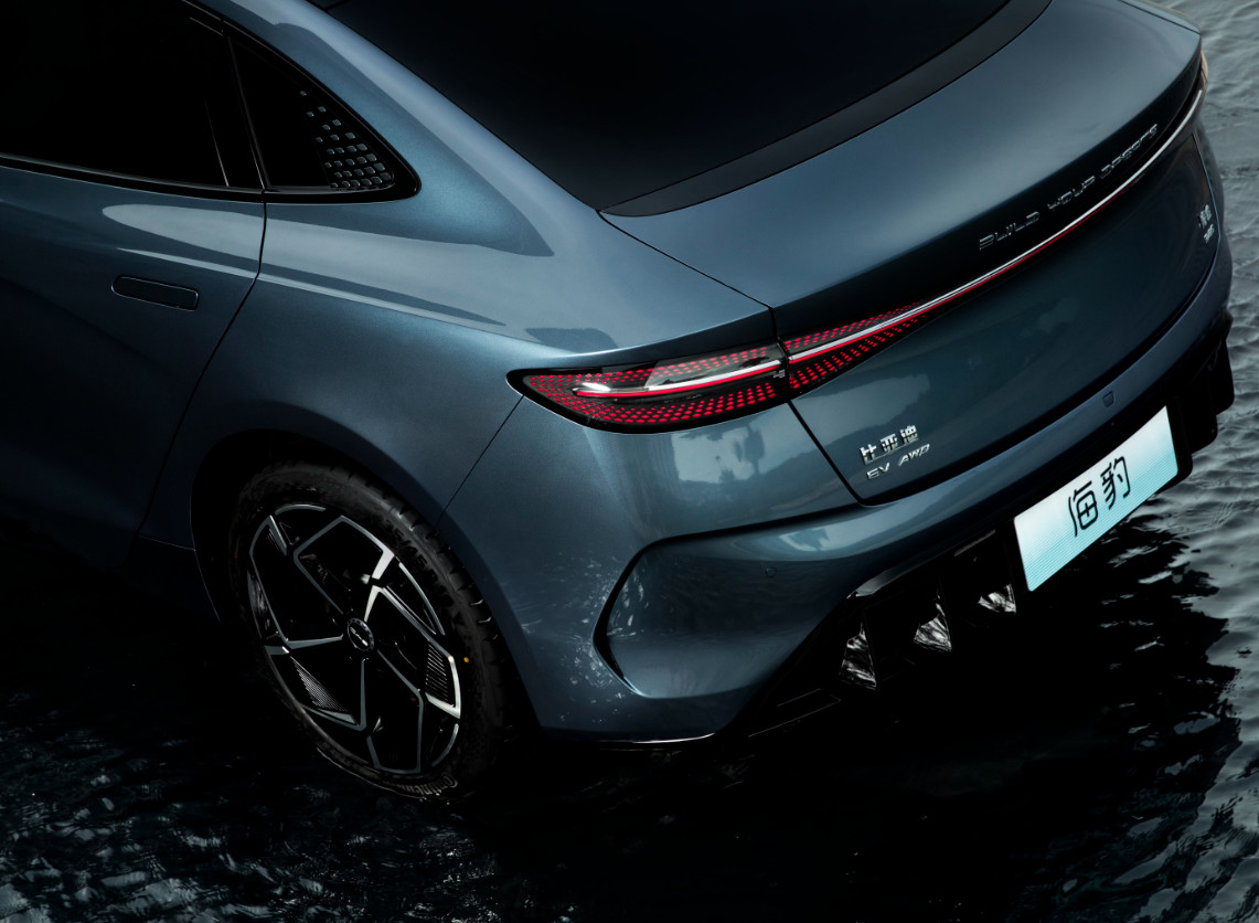 BYD Seal EV 2023 Champion Edition 700km Long Battery Life 230KW Super Fast Charging