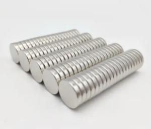 China N35-N52 Rare Earth Magnet , Round Neodymium Magnet Epoxy Coating wholesale