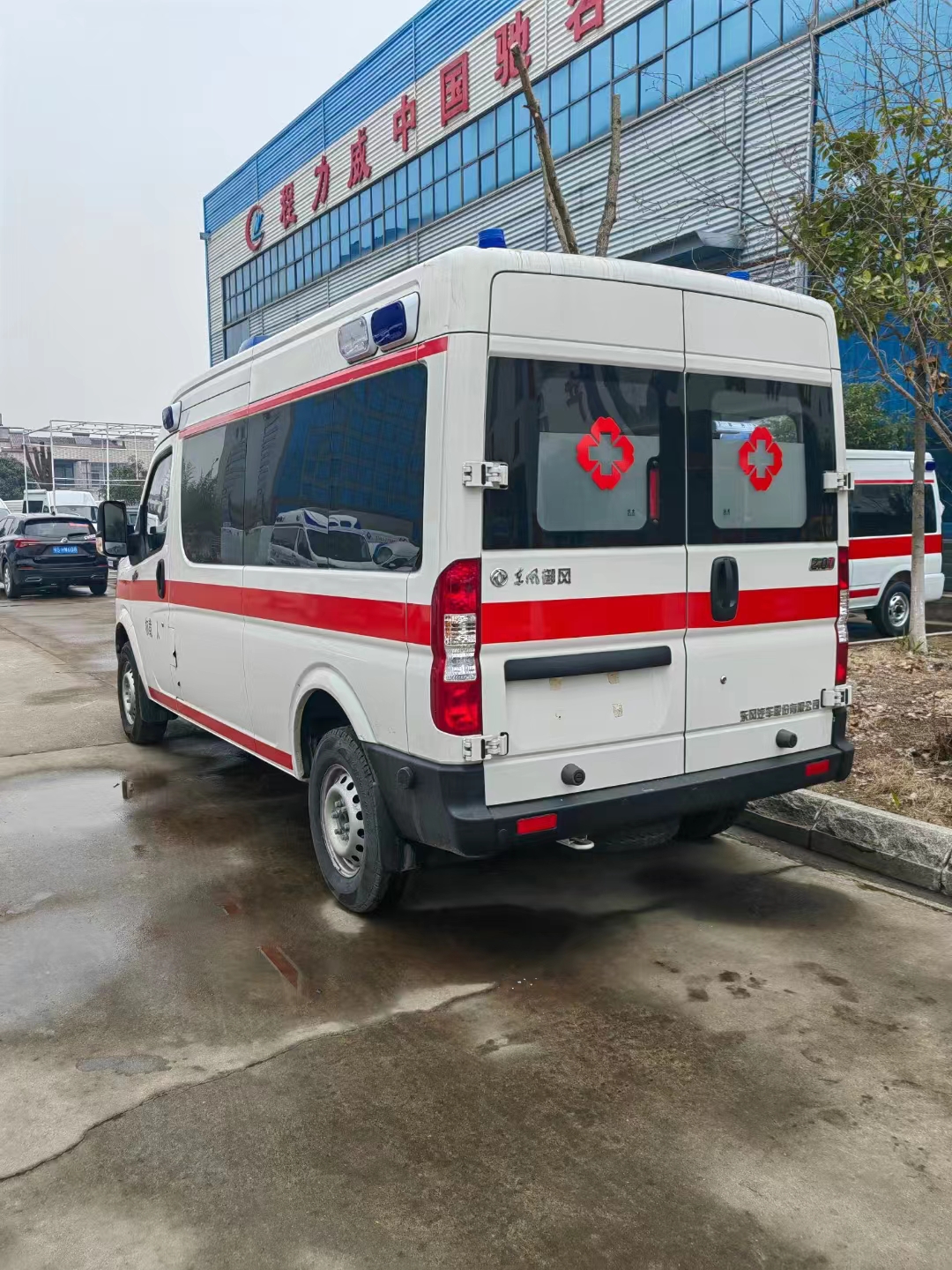Ambulance Medical Vehicle Hospital Medical Vehicle Emergency Vehicle Made in China Price