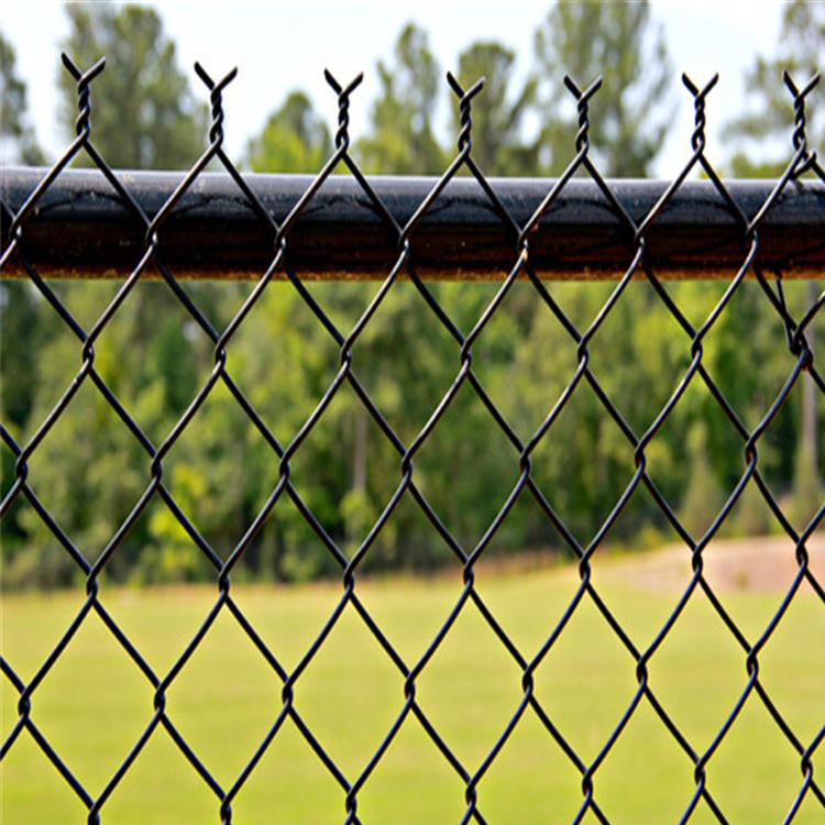 Silvery Diamond Wire Mesh Galvanized Chain Link Fence 50 Feet Length