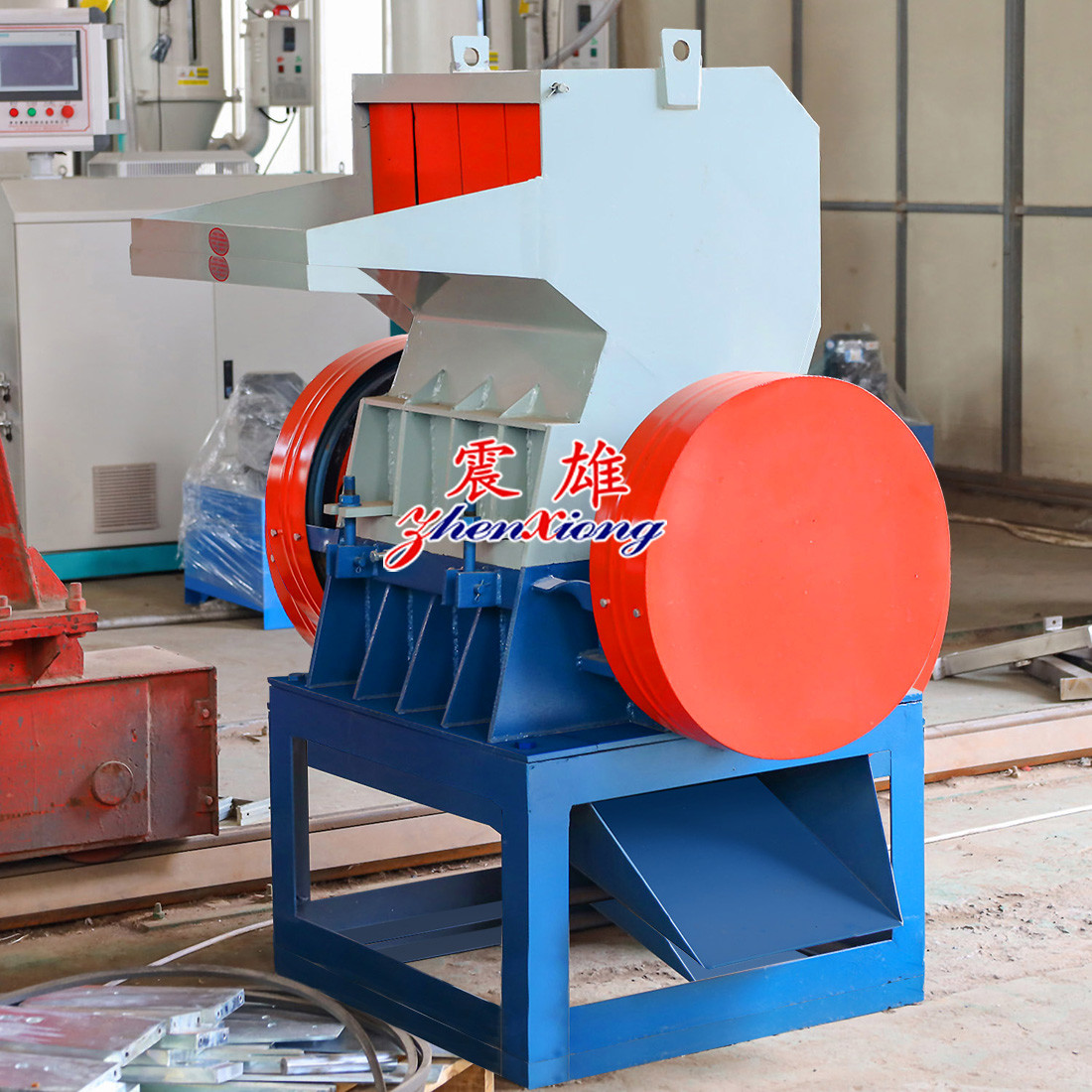 Small Footprint Plastic Crusher Blade Plastic Auxiliary Equipment Wear Resistance
