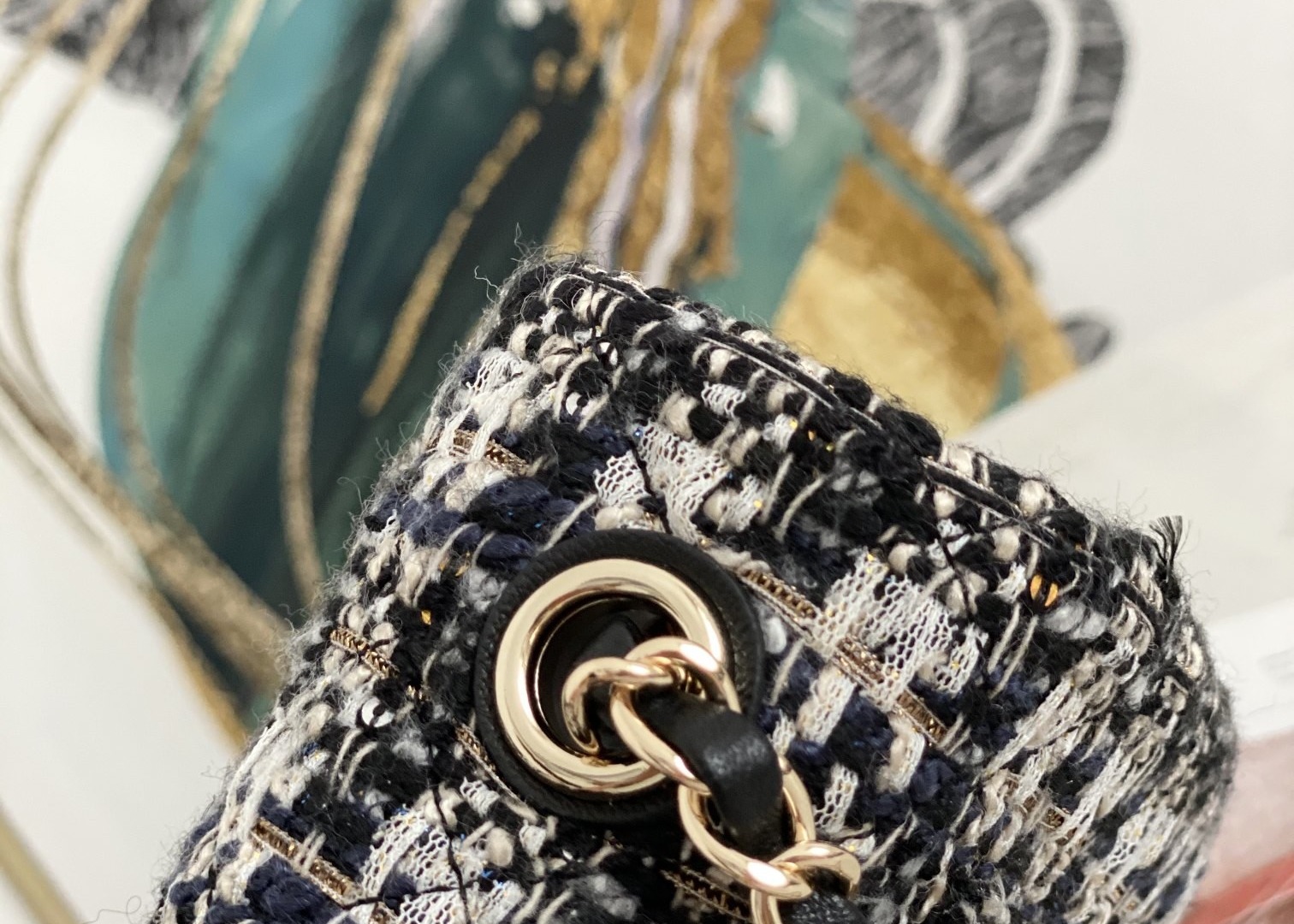 Mouth Cover Luxury Chain Bag Stitching Wool Metal Collocation