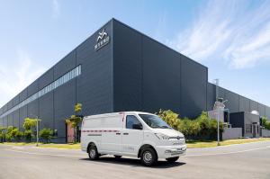 China New Gonow Electric Cargo Van City Express Electric Car Minivan wholesale