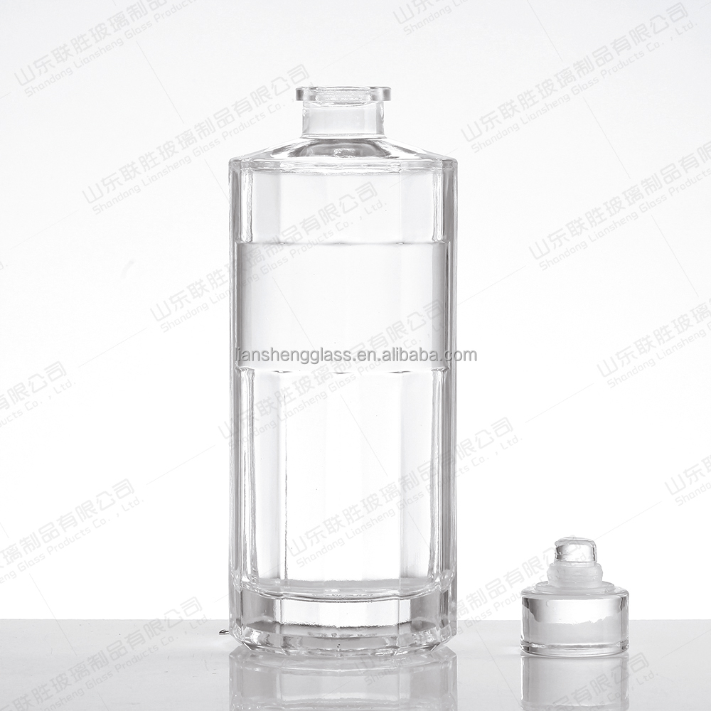 Clear Spirit Wine Liquor Bottle 700ml With Aluminium Cap Healthy Lead Free