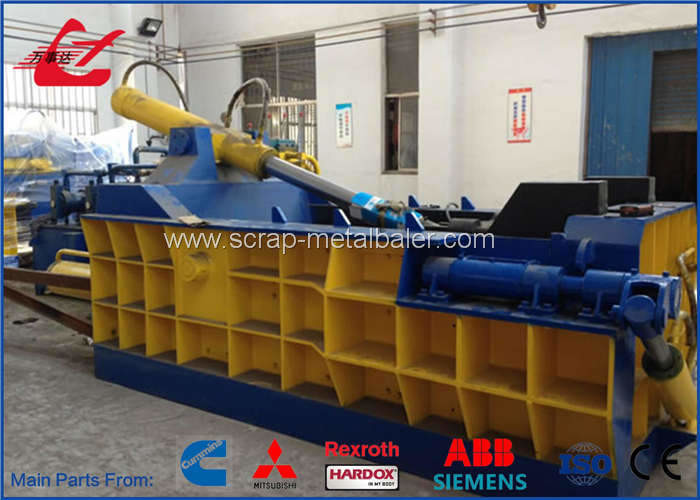 Heavy Duty Scrap Metal Baler 5-6Ton / Hour Car Bodies Baling Press 500x600mm Bale