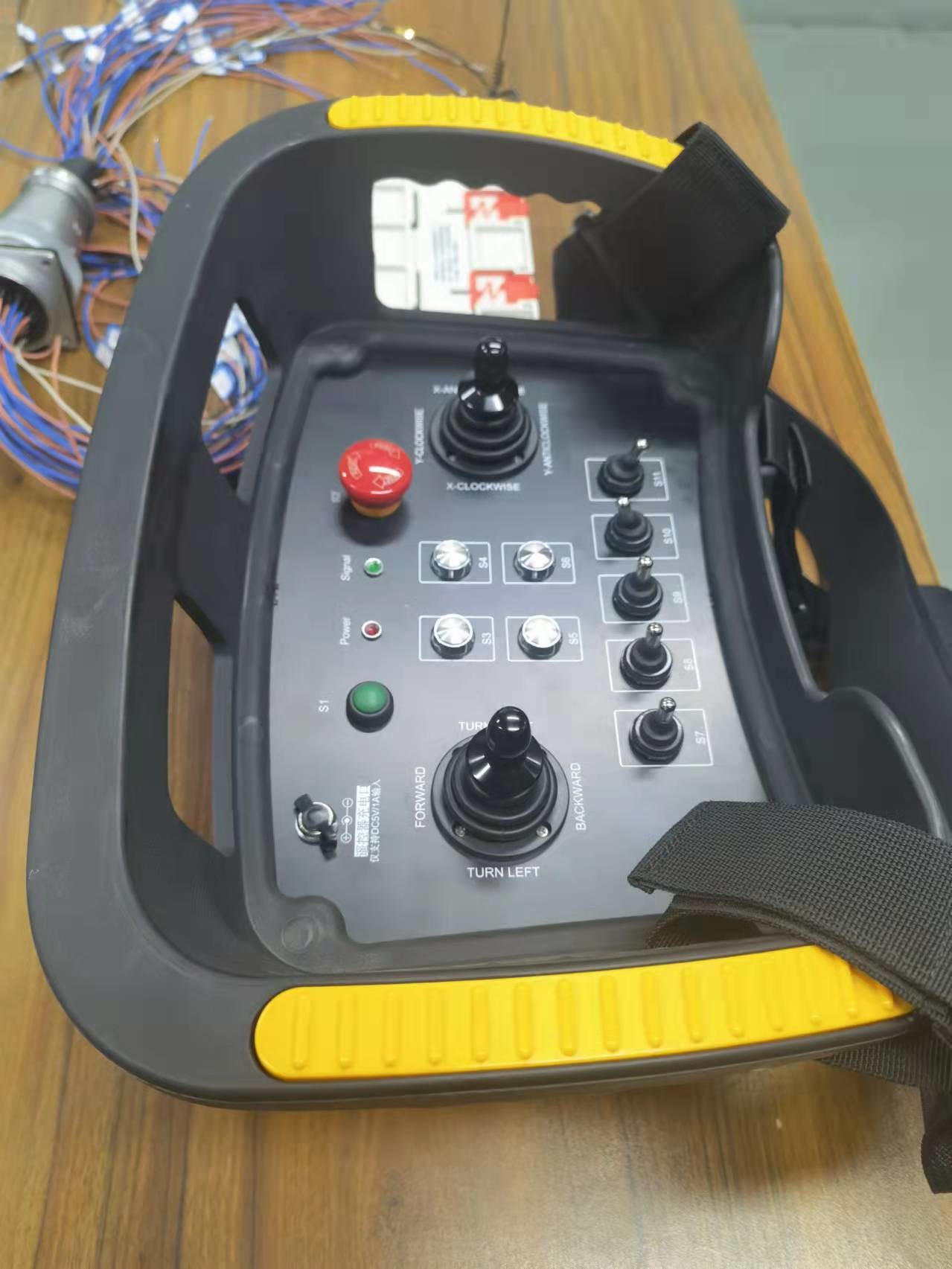 Customized Wireless Remote Control Box Style 30.5*19*11.5cm