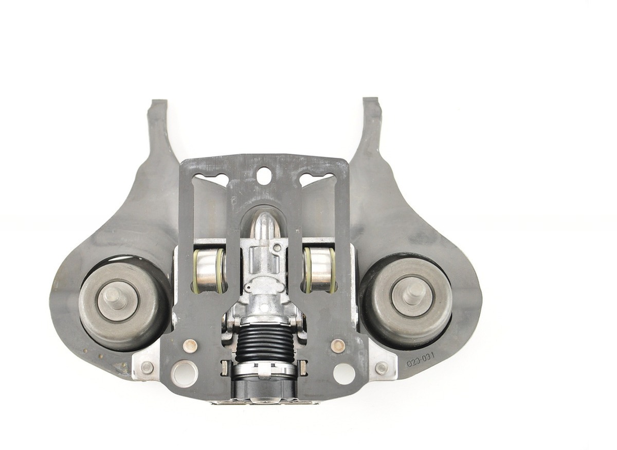 Double Clutch Fork Actuator Assembly for VELOSTER Captur EMGRAND TIGGO 26X18X13CM