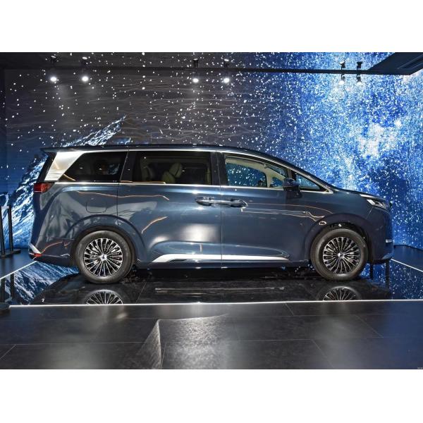Denza D9 2022 EV 600 4WD Zunrong Version Large MPV Luxury New Car 5 Door 7 Seats