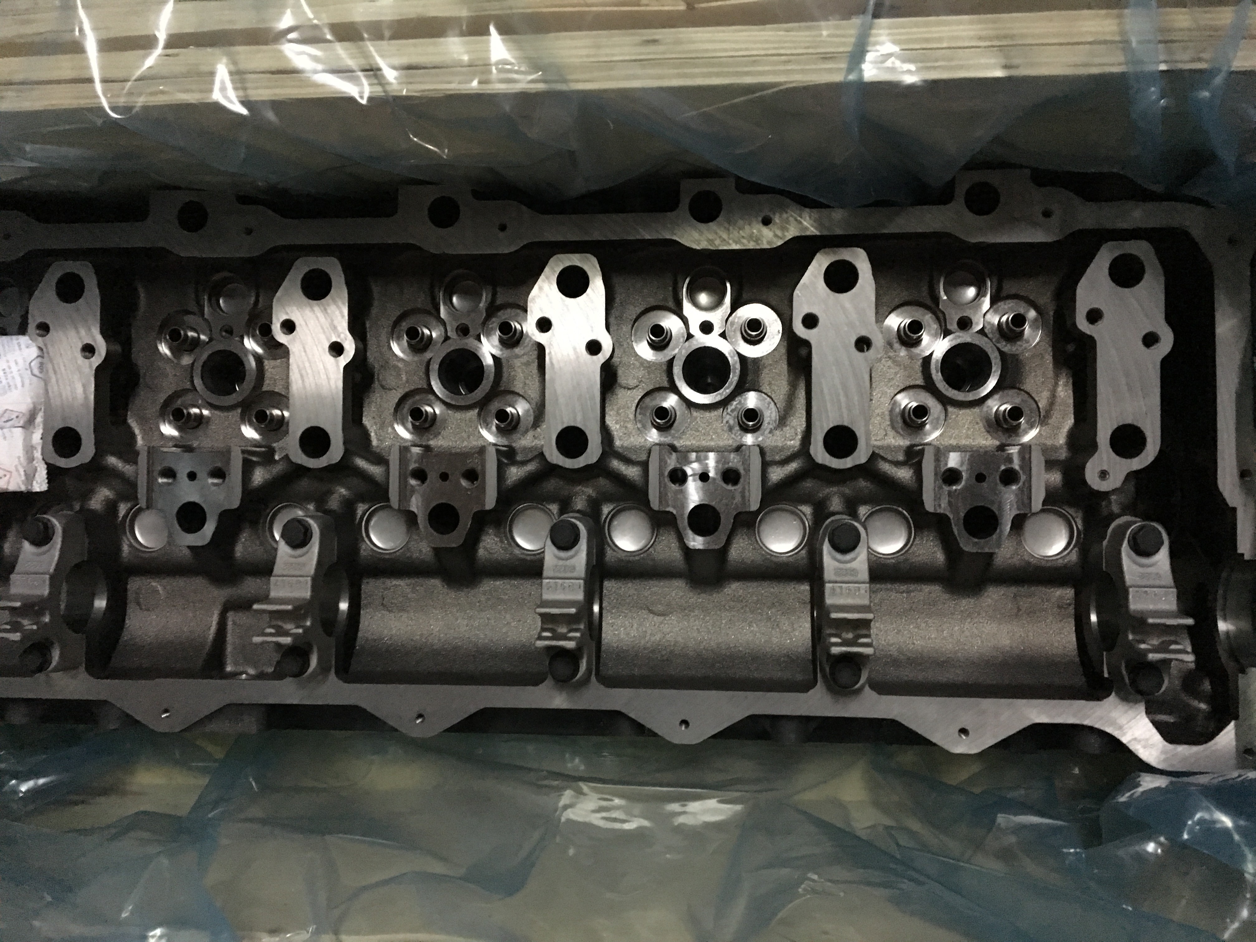 German MAN D20 series MC11 truck engine spare parts Cylinder block and cylinder head