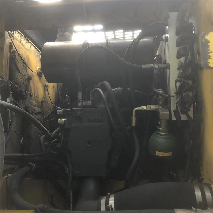 Japan Original Used Komatsu PW160-7 Wheel Excavator in with Transport Length of 7.1 m