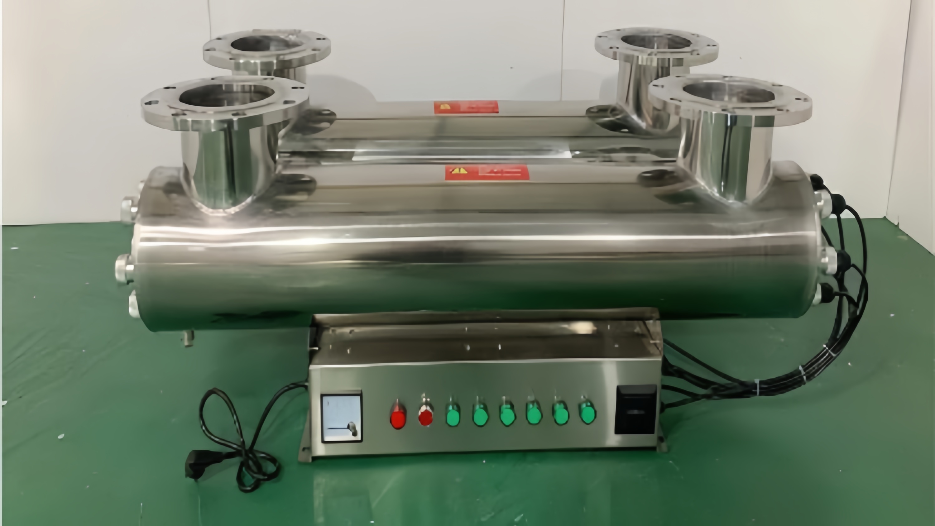 Uv Tunnel Ultraviolet Sterilizing Lamp Water Treatment For Food Beverage Plant