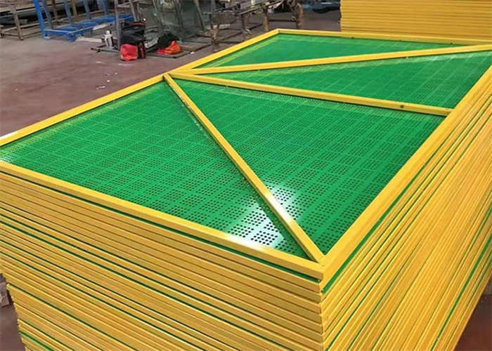Green Perforated Anti Falling Protective Safety Screens Self Climbing Construction