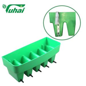 China 2l Cow Feeding Teat Buckets Green Calf Feeder Bucket With Nipple wholesale