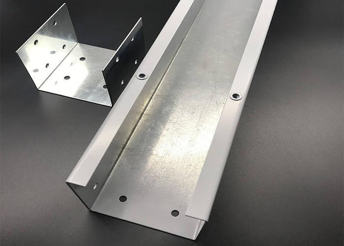 Durable Galvanized Steel Custom Size Perforated Cable Trunking