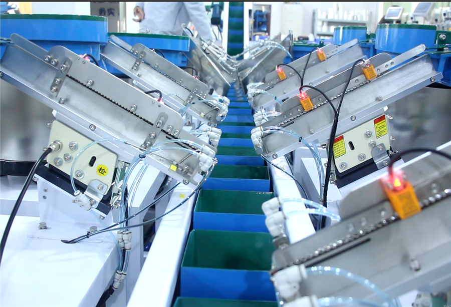 Automatic Small Hardware Parts Fastener Hardware Screw Counting Packing Machines with Vibrating Feeder