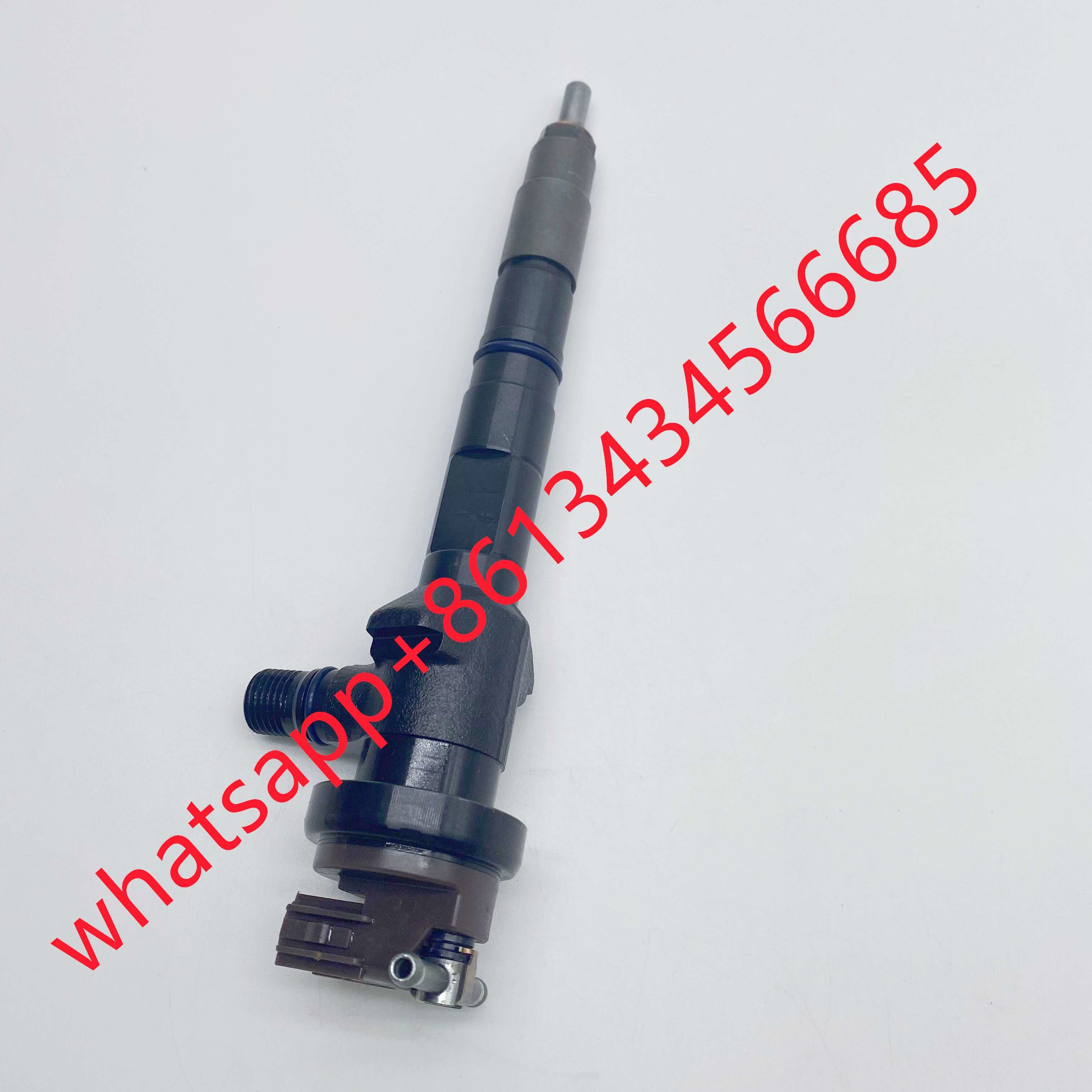 New Diesel Common Rail Fuel Injector 15021-530A1 05B08256 15021530A1