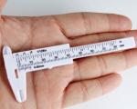 0-80mm Plastic Vernier Caliper Eyebrow Measuring Tool Slide Scale Eyebrow Shape