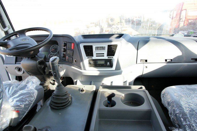 380hp 6x4 tractor truck head Beiben 2638 for bad road condition timber transport