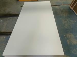 China Marine White 18mm Wood Grain Melamine Plywood For Kitchen Cabinet wholesale