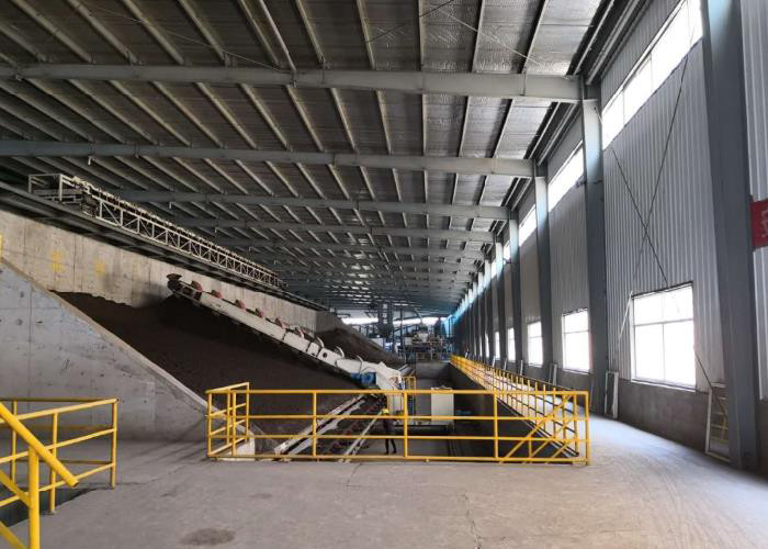 Aging Room Hydraulic Bucket Excavator For Hollow Clay Brick Plant