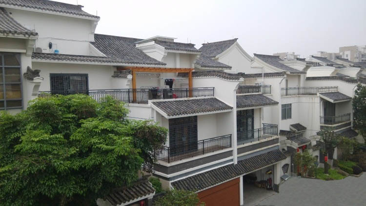 Traditional 180mm Chinese Clay Roof Tiles Grey Matt Unglazed Japanese Roof Tile
