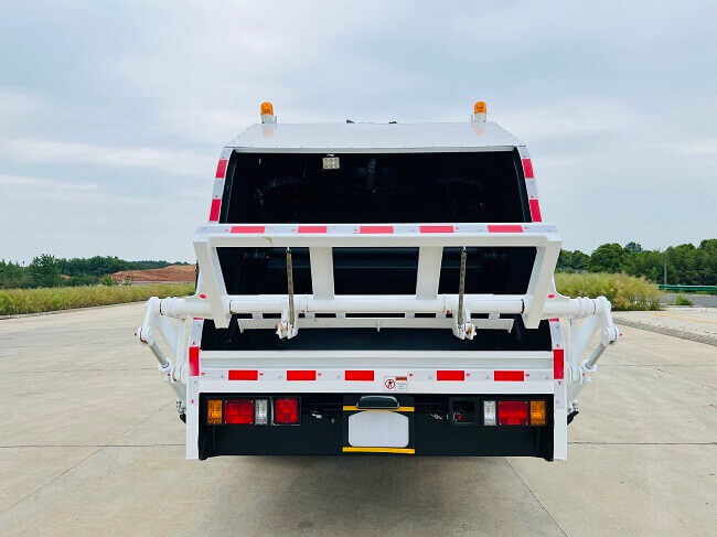 Sinotruk Howo 4x2 10cbm Compactor Garbage Truck Refuse Compactor Truck