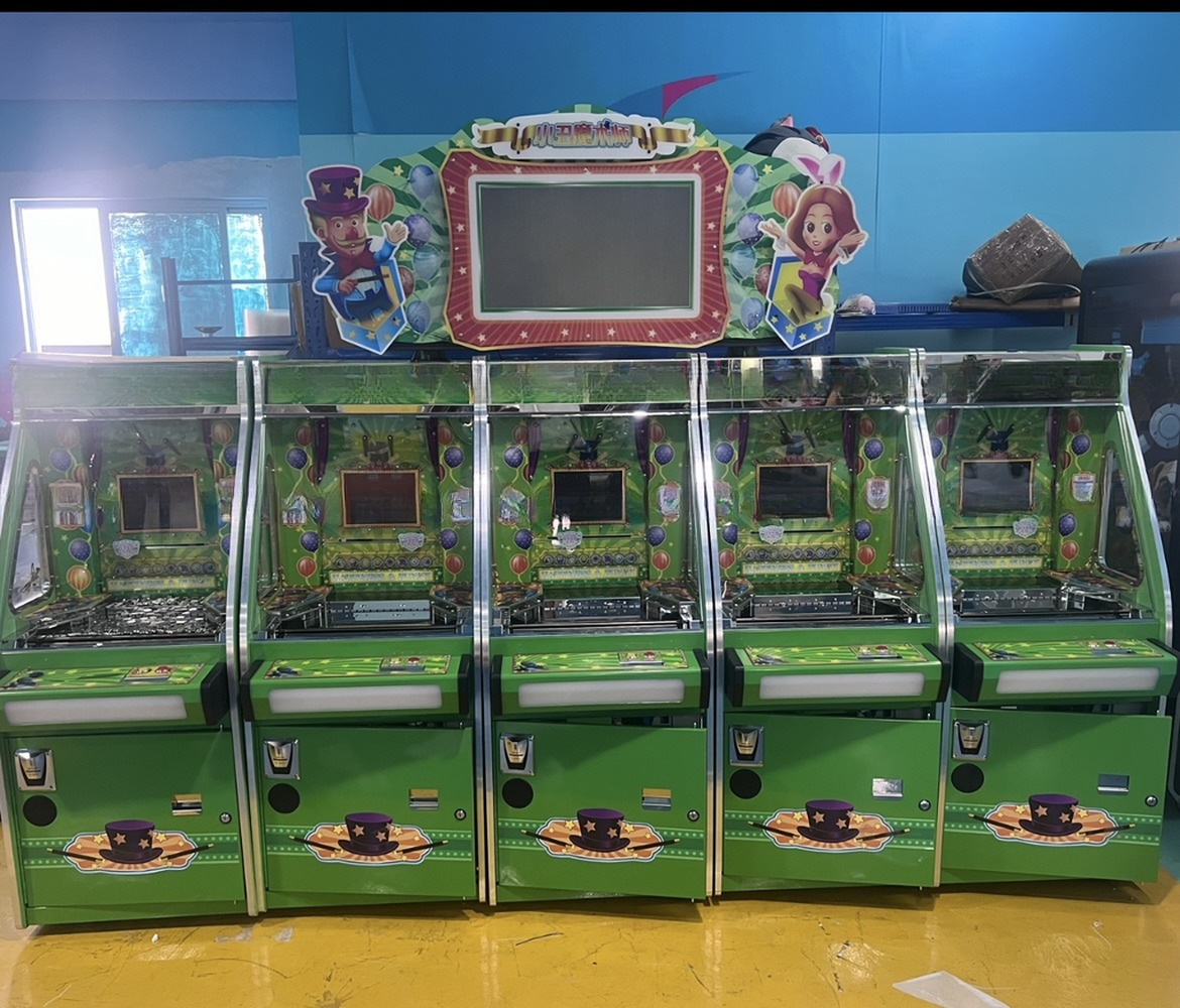 Coin Operation Joker Magician Amusement Arcade Machines For Indoor Game Center