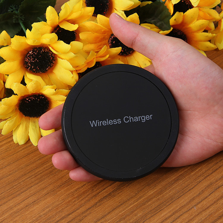 QI Standard 11mm Smartphone Wireless 10w Fast Charging Pad