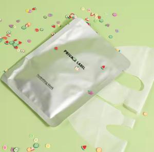 China Hydrating Soothing Face Mask Custom Logo Deeply Nourishes and Hydrates the Skin Facial Mask wholesale