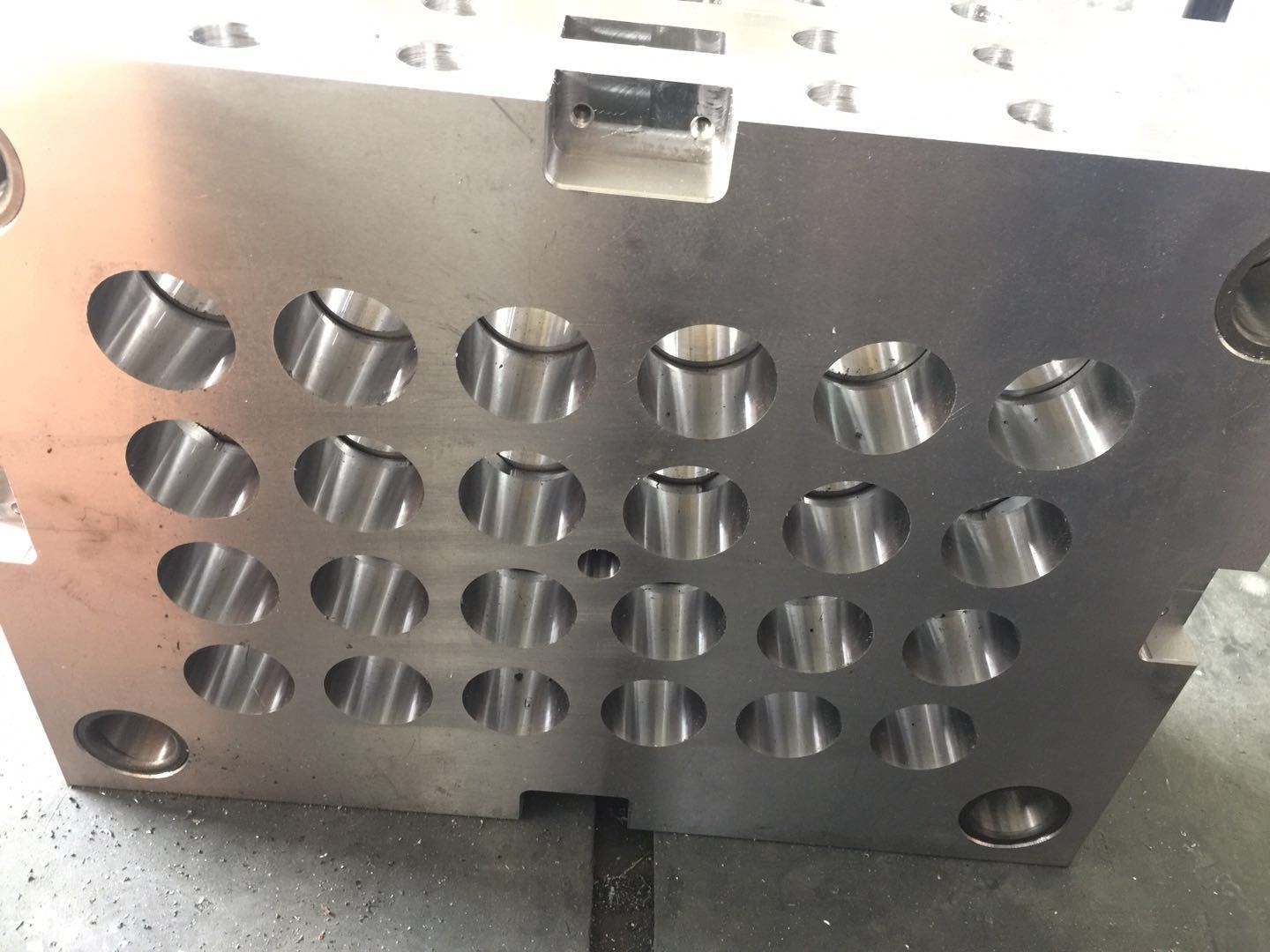Standard DME Mold Base / Mud Mold Base High Precision OEM Mould Maker