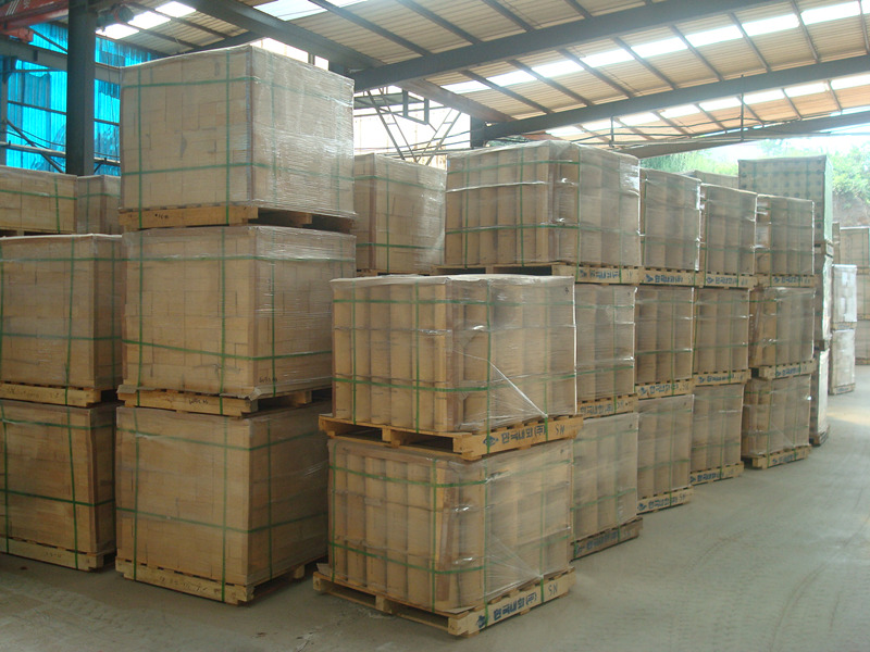 Sample Provided High Temperature Resistance Fireproof Fireclay Alumina Bricks for Lime Kiln