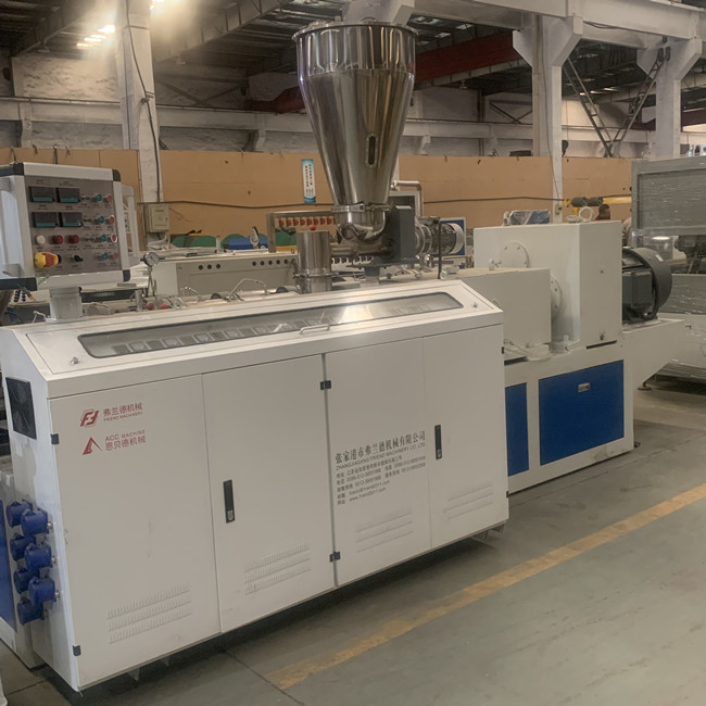 45RPM Conical Double Screw Extruder Plastic Pipe Machine