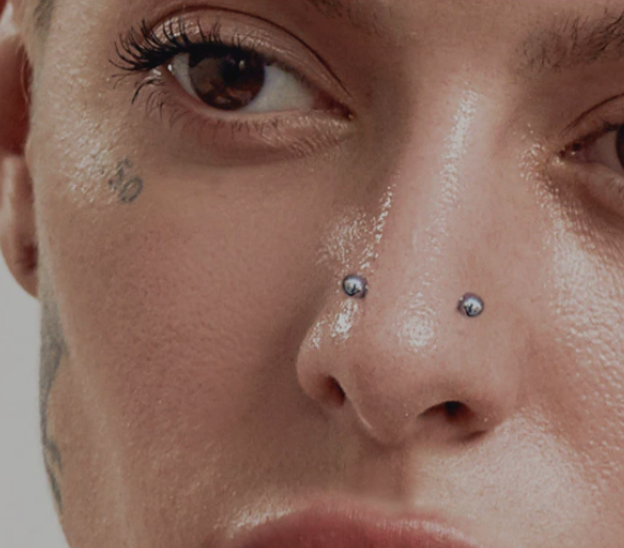 Women Stainless Steel Body Piercing Jewelry Zircon Septum Clicker Hoop ODM