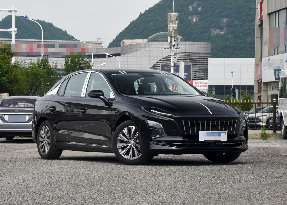 140Kw Hongqi EV Cars 5 Seat Sedan Small Size SUV Black