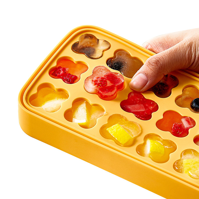 21 Compartments Four Leaf Clover Ice Cube Silicone Molds With Lid Customized