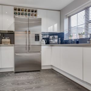 Modern Style Plywood Kitchen Cabinet High Gloss Lacquer Kitchen Cabinets