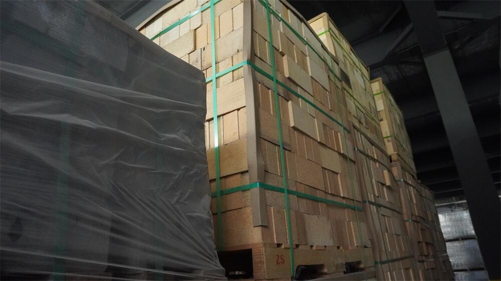 Low Porosity Bottom Fireclay Refractory Brick Large Block Of Glass Furnace