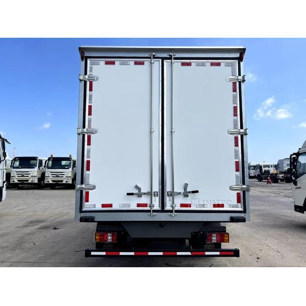 New HOWO Refrigerator Truck 3t 4t 5t 4x2 Light Food Truck Refrigerator Trucks Factory Latest