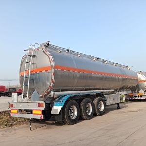 Factory 3 Axle 48CBM Oil Petrol Gasoline Diesel Transport Heavy Duty Tanker Dual