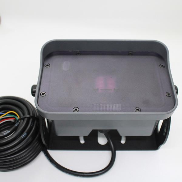 Microwave motion sensor for industrial doors