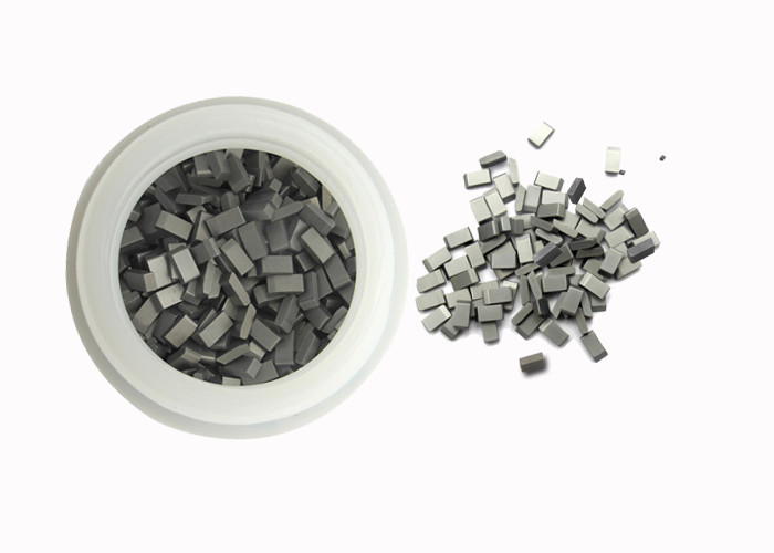 Customized Tungsten Carbide Saw Tips For Cutting Stone 92.3HRA Hardness