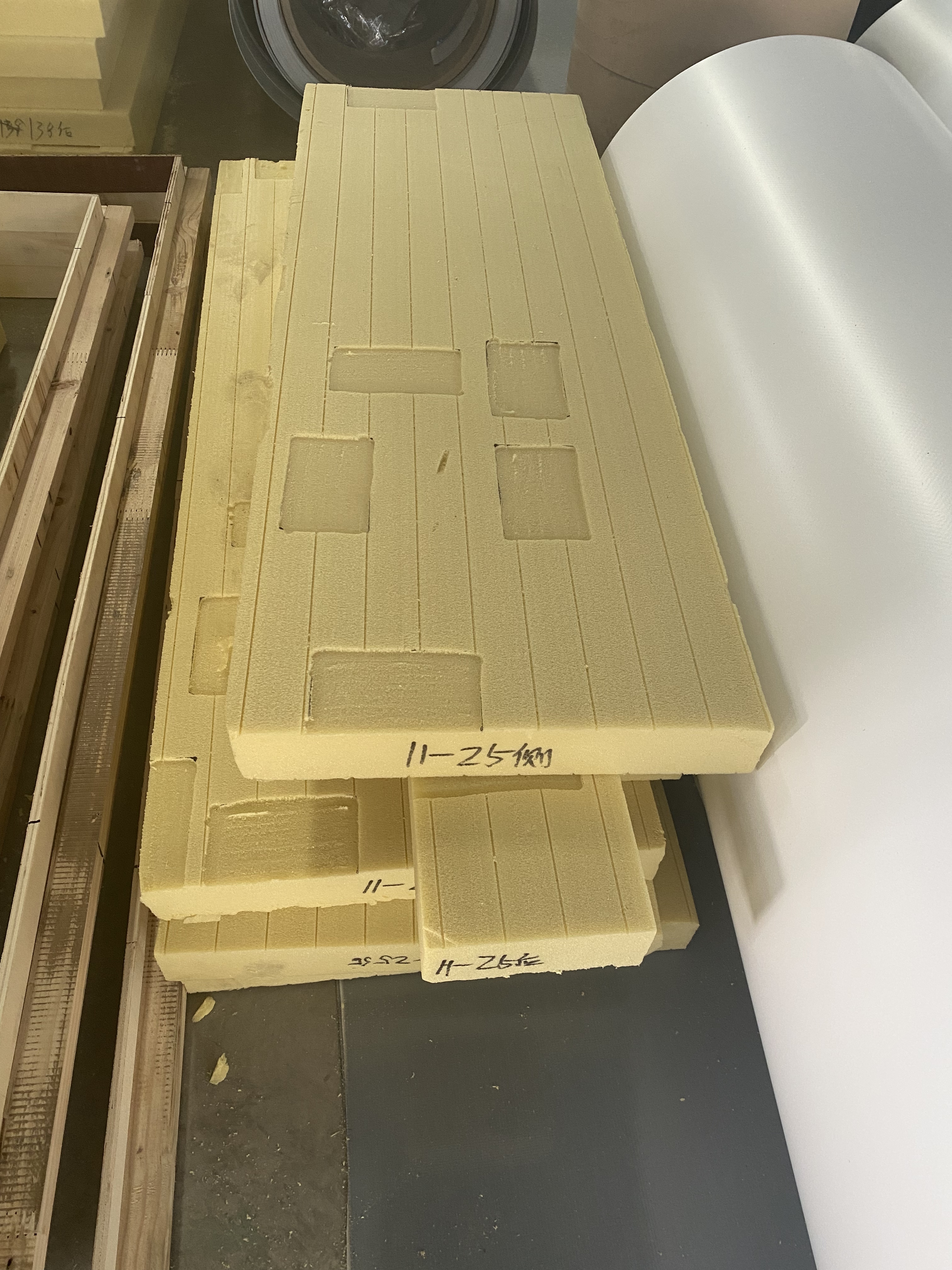 Polyurethane Foam Extrusion Board Processing Engraving Machine 30100