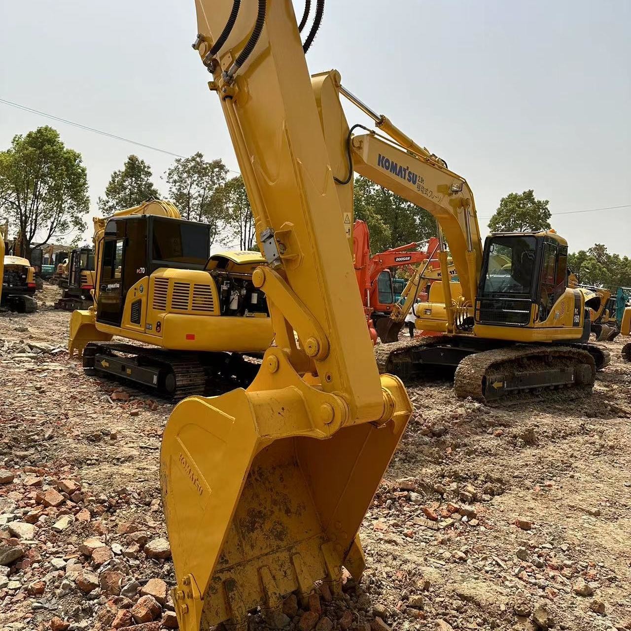Used Komatsu Digger PC120 Secondhand 12ton Small Type Crawler Excavator