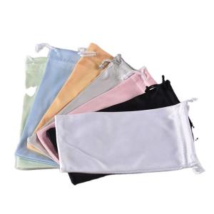 China Black White Soft Eyeglass Pouch Custom Logo Microfiber Sunglasses Bag 18*9CM wholesale