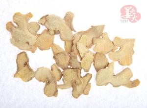 China None GMO 1000cfu/G 7mm Spicy Dehydrated Ginger Flakes Low So2 wholesale