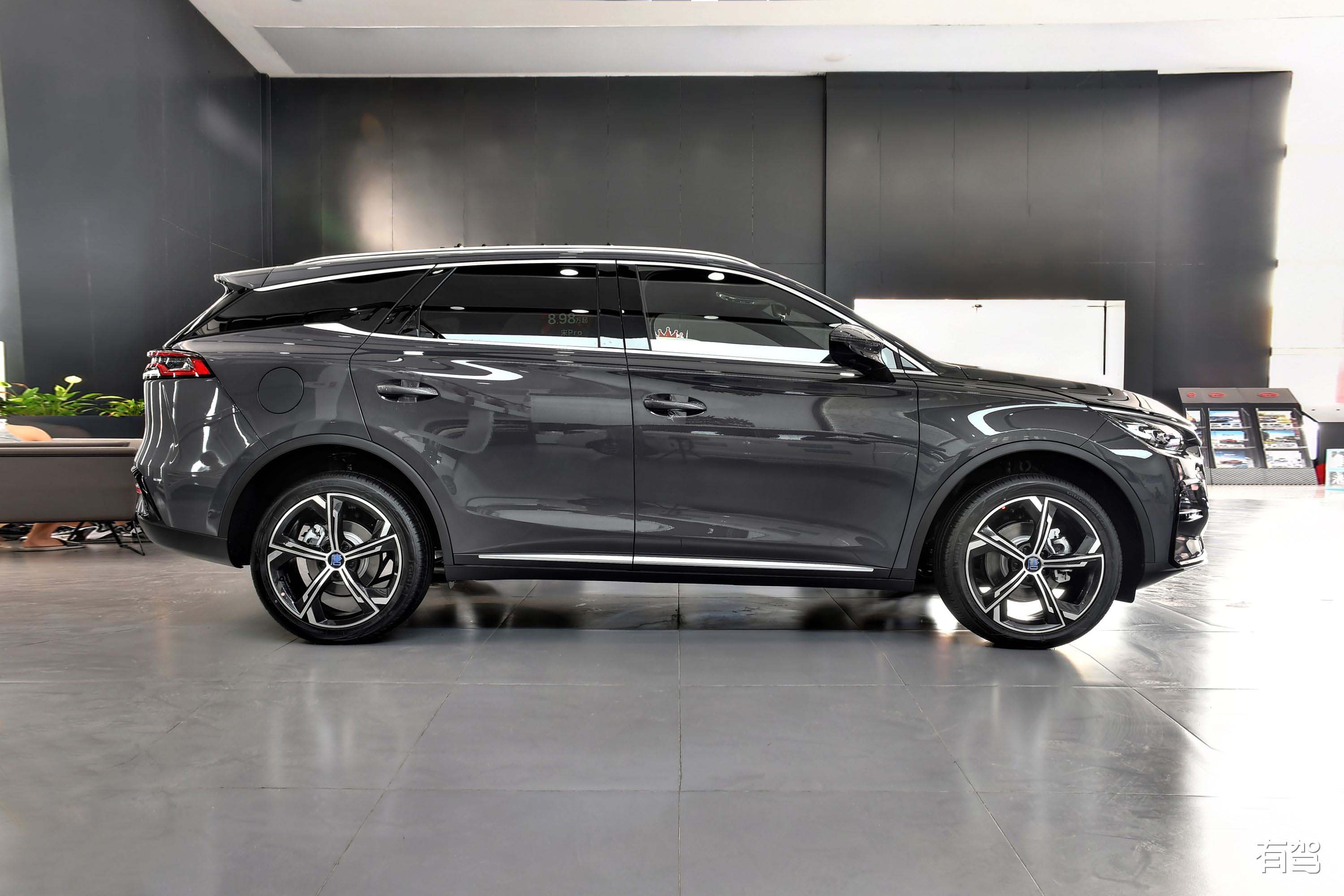 Existing Vehicles High Cost Performance New Energy Vehicles Electric Car for Adult Made in China High Speed Byd Tang Adult