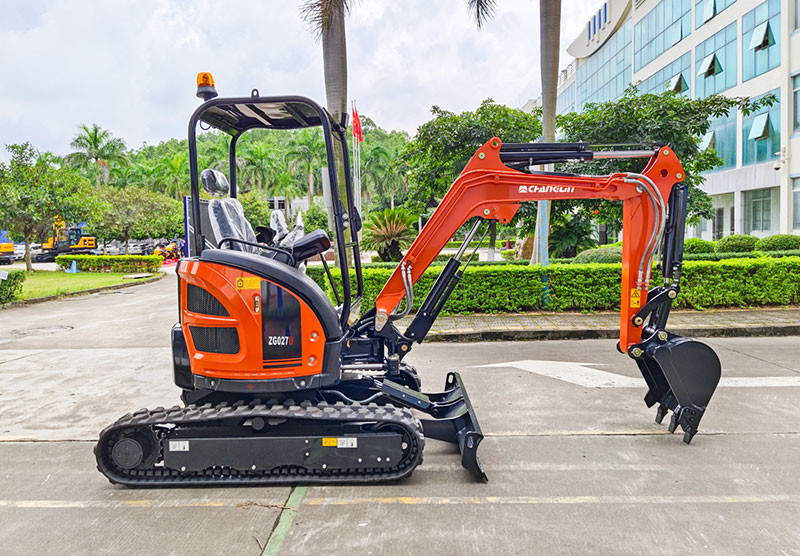 Red Mini Excavator 2600kg Tailless Bucekt 0.09M3 With Cabin Euro 5 Rubber Track Kubota CAT JCB